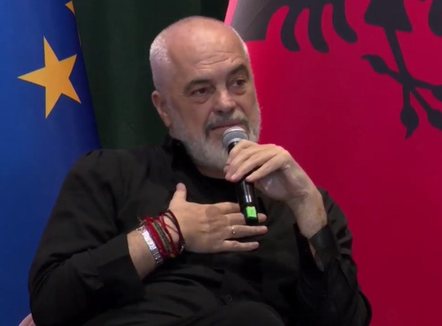 “Kur i takova nuk dihej nëse Trump do të shkonte në burg apo Shtëpinë e Bardhë”. Rama: Gjithmonë më thoshin njeriu i Sorosit, tani njeriu i Kushner-it