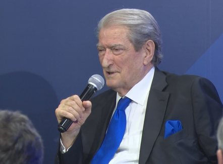 “Shqipëria në sallën e urgjencës”, Berisha në PPE: Duhet zgjidhje paqësore, përplasja sjell regres