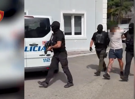 Akuzohet për tentativë vrasje në Spanjë, arrestohet 22-vjeçari në Shëngjin