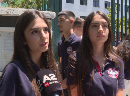 Maturantët në provime, të rinjtë zgjidhin “Prometeun e mbërthyer”