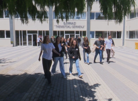 Maturantët në Korçë, një pjesë e tyre mendojnë emigrimin menjëherë pas provimeve