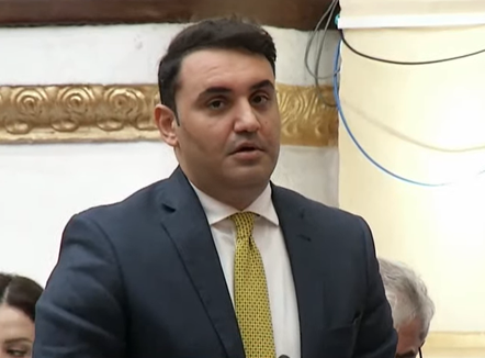 Protestat, Këlliçi-deputetëve të PS: Slogani i ri, do jetë “Rama në burg, Berisha në Uashington”