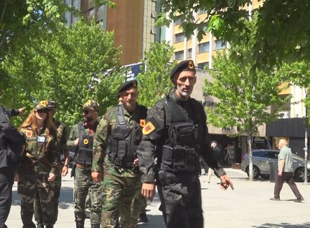 27-vjetori i çlirimit të Prishtinës, veteranët në marshin e UÇK-së, kërkojnë lirimin e ish-krerëve