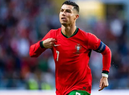 Botërori i fundit? “Po nuk e la vetë, Ronaldon duhet ta nxjerrin me polici jashtë fushe”