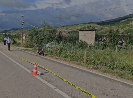 Makina përplas për vdekje fëmijën në aksin Korçë-Ersekë