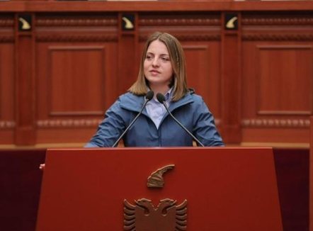 “Neomalësorja”  largohet nga grupi parlamentar i PS: Jam deputete e pavarur