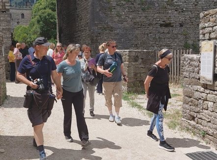 Fluksi turistik, Gjirokastra, më shumë vizitorë se kapacitetet akomoduese
