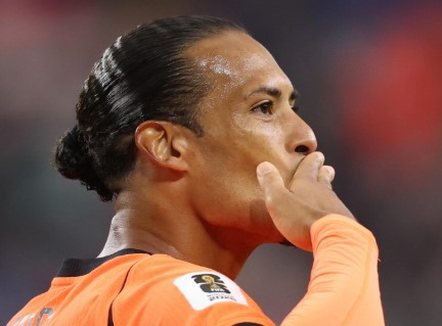 Van Dijk e mbyll me Holandën pas Botërorit