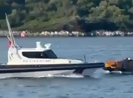 Momenti i përplasjes fatale së një jet ski me skafin e Policisë Kufitare në Ksamil