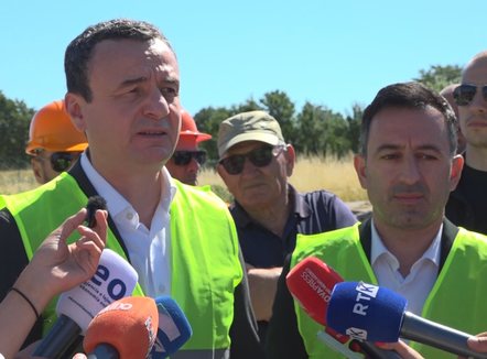 Kurti fajëson sërish opozitën: Të heqë dorë nga sjellja refuzuese për presidentin!
