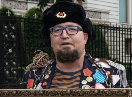 Artisti rus dhe kritiku i Putinit qëllohet për vdekje në Poloni
