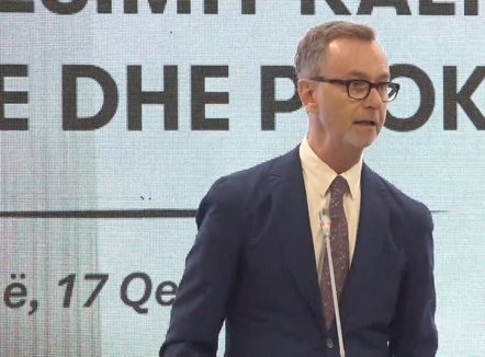 Mbyllet procesi i vetingut, BE: Tani sfida është ruajtja e të njëjtave standarde