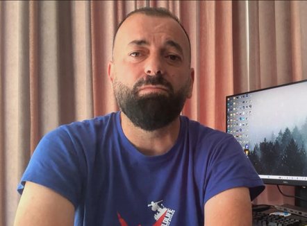 “Kriminelë, balsamosin kafshët”, revolta e fotografit për keqtrajtimin e kafshëve në Shqipëri