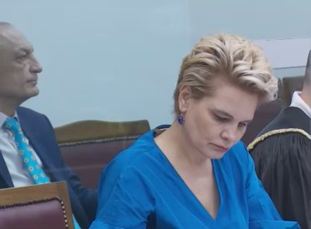 Seanca ndaj Metës e Kryemadhit, SPAK: Dy kontrata të dyshuara për futjen në sistem bankar të parave pa burim të ligjshëm