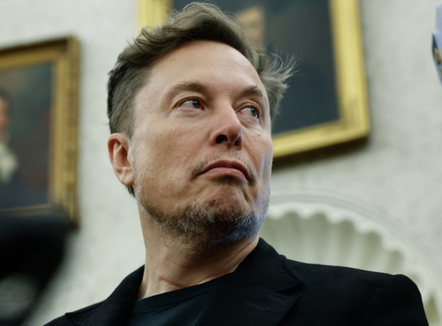 Musk mbështet 