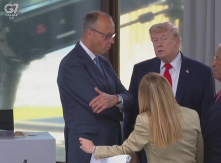 “M’u lut për foto, më erdhi keq për të”, Meloni i kthehet Trump: Unë dhe Italia nuk lypim kurrë