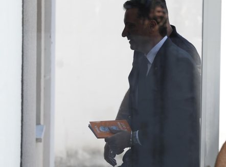 “Janë bërë plehrat mullar, nuk është mbjell një pemë”, Veliaj debaton me avokatin e Ols Dados