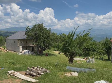 Po rikthehen në Arrën, banorët japin shpresë, infrastruktura ende jo 