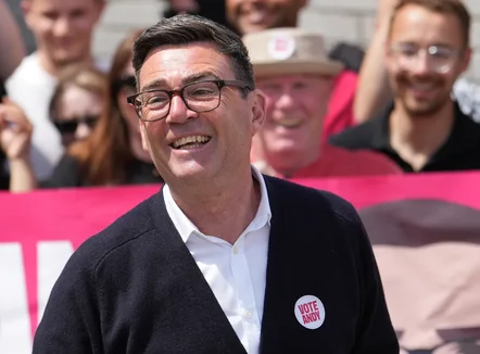Kush është Andy Burnham? Njeriu që pritet të zëvendësojë Starmer-in si kryeministër
