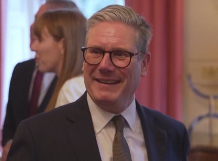 Starmer premton tranzicion të rregullt, Burnham drejt lidershipit, ja kush mund ta rivalizojë 