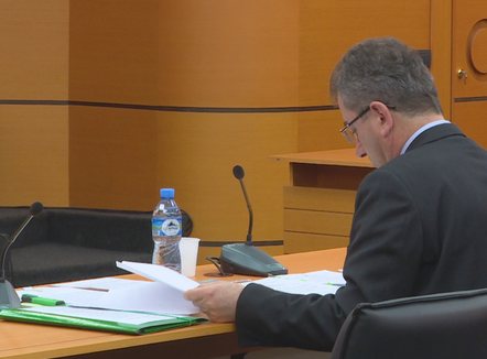 I shkarkoi vetting-u, ish-prokurori Elezi e dy të tjerë fitojnë në Strasburg