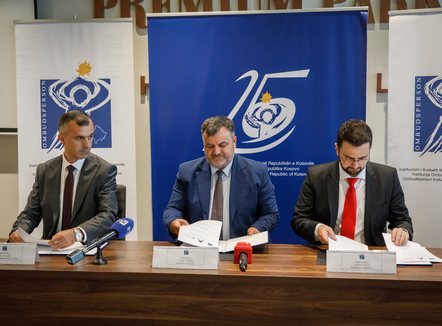 A po zbatohen marrëveshjet Shqipëri-Kosovë-Maqedoni? Tre Avokatët e Popullit bëhen bashkë dhe firmosin memorandum për t'i kontrolluar