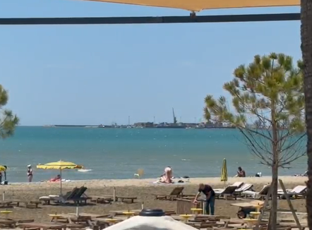Durrës, një 50-vjeçar humb jetën pasi mbytet në plazh