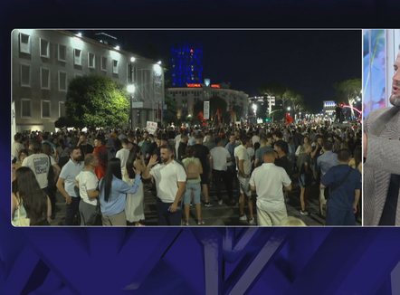 “E vetmja mënyrë dorëheqja e kryeministrit” avokati: S’ka hapësira ligjore në parlament për të ndryshuar pushtetin