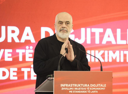 “Herës tjetër do t’i përmend me emër”, Rama vërejtje disa kryebashkiakëve: Nuk lihen detyrat për të ardhur në Tiranë!