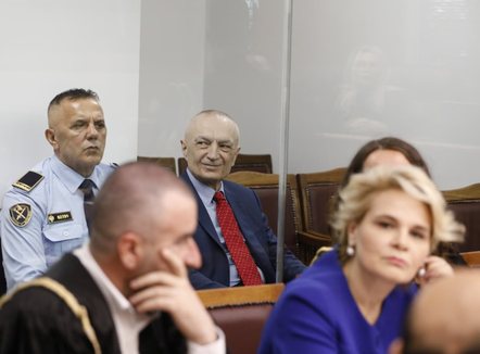 Meta në Gjykatë: Jetonim në banesën e prindërve të bashkëshortes. Vendi u dha për pallat dhe lëvizëm në bllok pasi zonja gjeti okazion