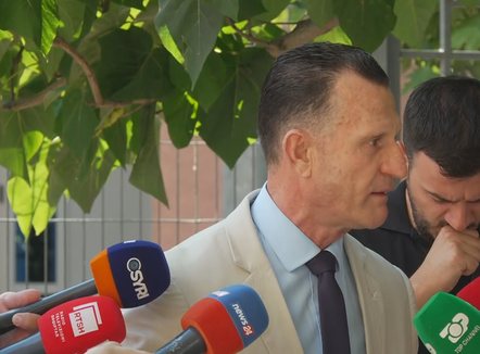“Do ta jap pasurinë time për Ilir Metën”, avokati Cakrani: Unë mbroj Presidentin që e mbushi sheshin se donin ta eliminonin