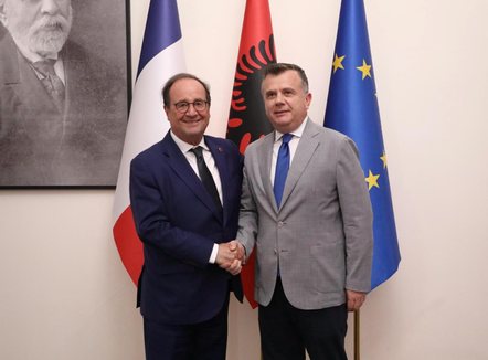 Balla takon ish-Presidentin francez Hollande: Shqipëria më pranë se kurrë BE-së