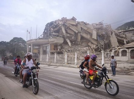 Përkeqësohet bilanci i viktimave nga tërmetet në Venezuelë, preket edhe interneti