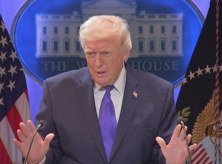 Grindje për taksën e teknologjisë, Trump kërcënon europianët me 100% tarifë