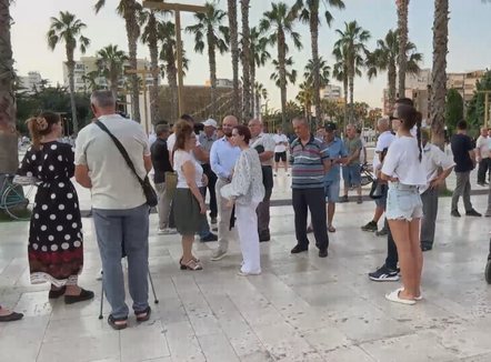 Parkimet me pagesë në Durrës, qytetarët protestojnë për rritjen e kostove