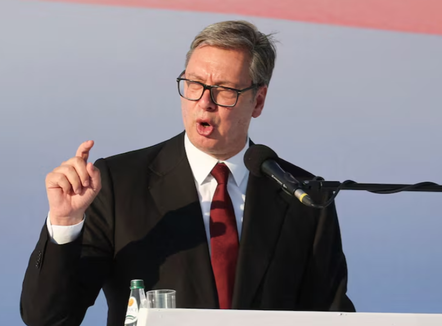 Vuçiç njofton dorëheqjen: Jam President edhe për disa javë