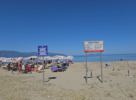  Çmimet e larta zbrazin privatët në Vlorë, pushuesit dhe turistët e huaj dynden në plazhet publike