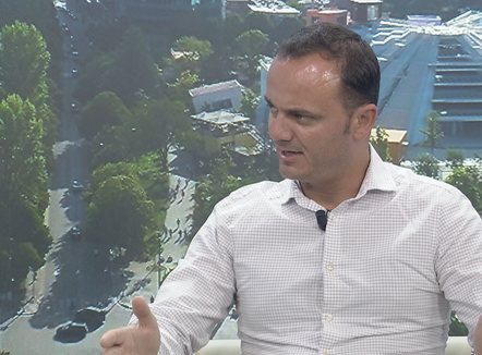 “Gjarpërinjtë e mëdhenj nuk janë helmues”, biologu sqaron rastet kur janë të rrezikshëm