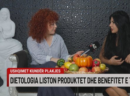 “Frutat luftojnë plakjen”, dietologia liston produktet