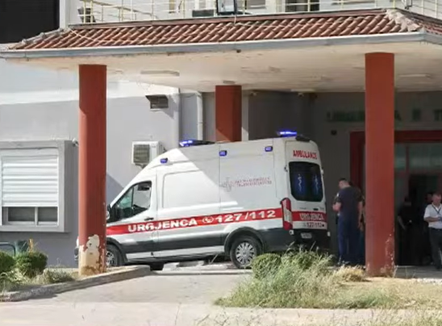 Aksidenti tragjik në autostradën Durrës-Tiranë, dyshohet se shoferi pësoi atak kardiak