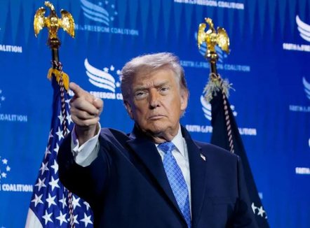 Trump fitoi më shumë se 1 miliard dollarë nga kriptomonedhat në vitin e parë në detyrë