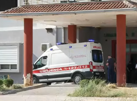Aksidenti tragjik në autostradën Tiranë-Durrës, Spitali i Traumës jep lajmin e mirë: I mituri, jashtë rrezikut për jetën