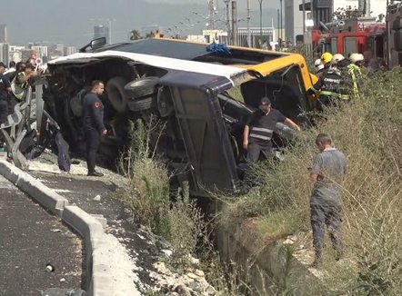 Përplasja me 90 km/orë dhe asnjë shenjë frenimi, shoferi i autobusit dyshohet se humbi ndjenjat pak para aksidentit