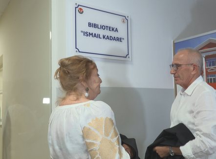 2 vjet pa Kadarenë, biblioteka e Universitetit merr emrin e shkrimtarit