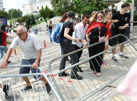 19 protestues të arrestuar, policia del me njoftim zyrtar