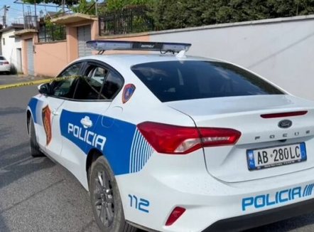 Shkak parkimi i makinës, zbardhet sherri me thikë e mjete të forta në Tiranë, 3 persona në pranga