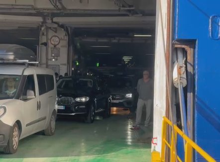 Sezoni veror, nis fluksi i vizitorëve edhe nga porti i Vlorës