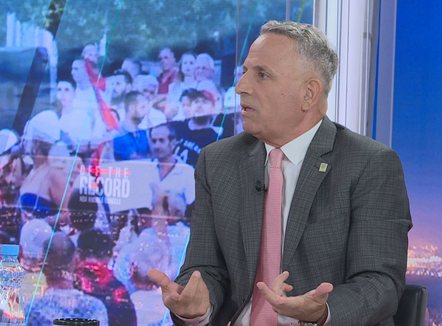 Qafoku: Protestuesit duhet të zgjedhin intelektualë për t’i drejtuar