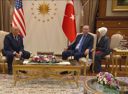  SHBA sulmon Iranin, Trump miratoi planin me Hegseth nga Ankaraja
