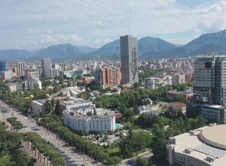 300 kuota të hapura, qeveria mbështet punonjësit e administratës me kredi për strehim